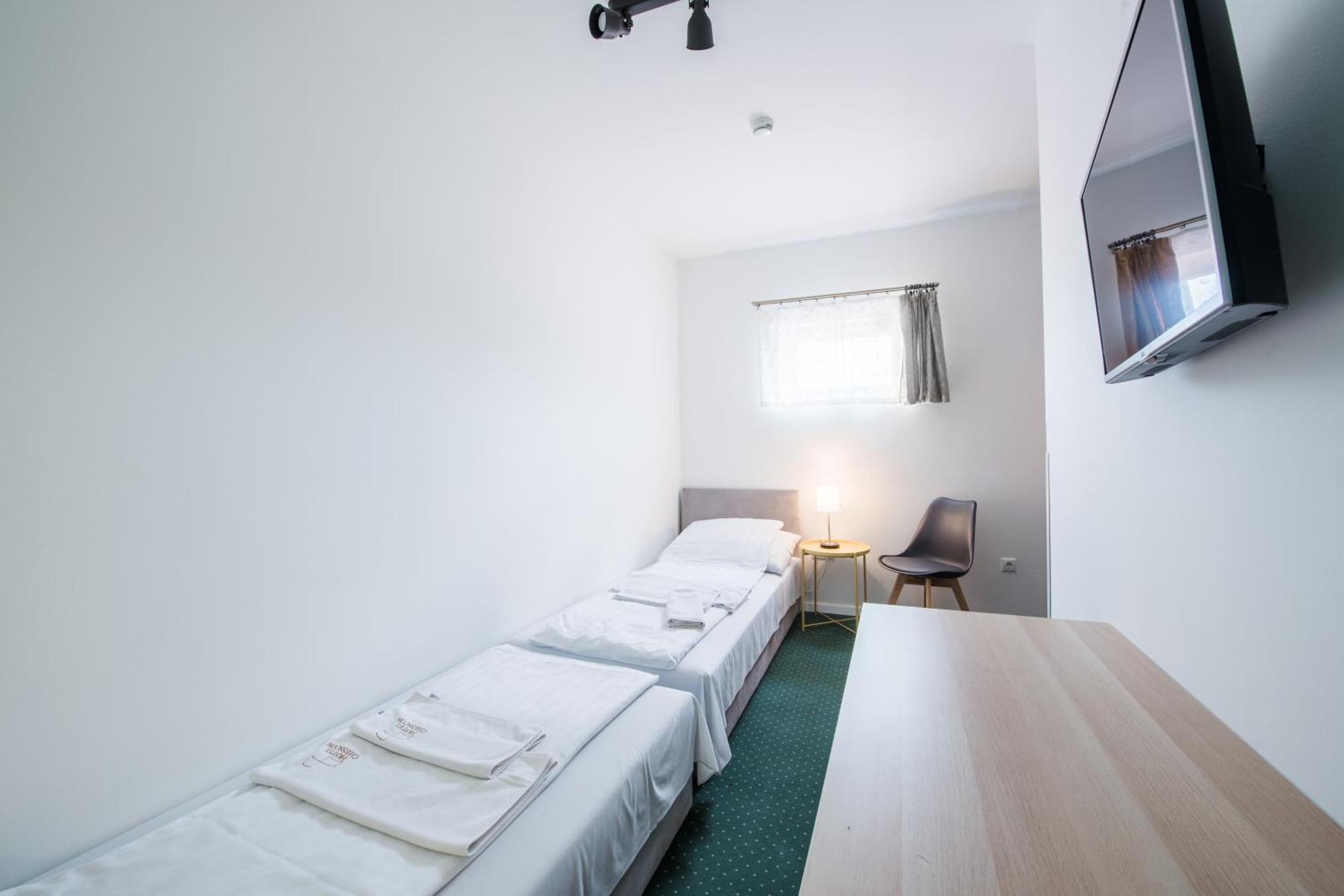 Chesscom Hotel Budapeşte Oda fotoğraf